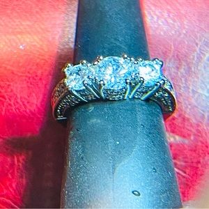 ♥️Classic 3-Stone 925 Sterling Silver Vintage Style Anniversary Ring!
